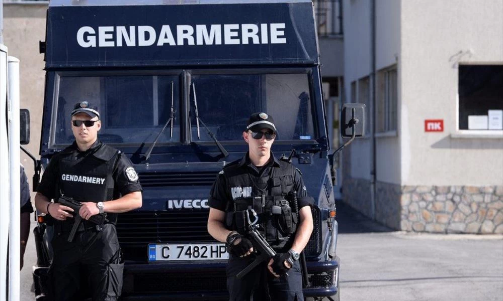 Βουλγαρία: Δυο συλλήψεις για κατοχή πλαστών δολαρίων και Ευρώ